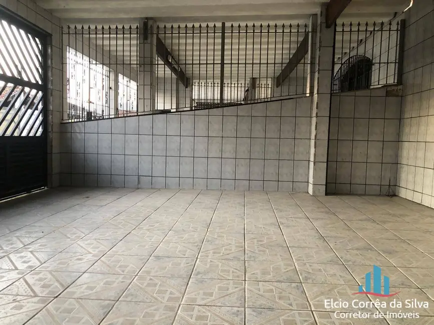 Foto 2 de Casa com 4 quartos para alugar, 185m2 em Tupi, Praia Grande - SP