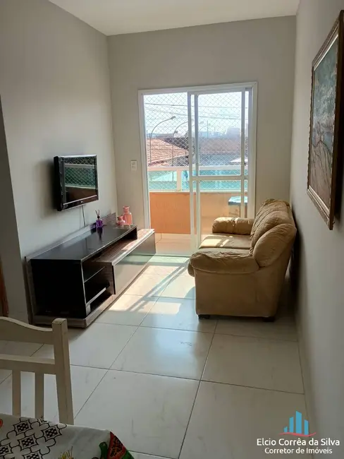 Foto 2 de Casa com 1 quarto à venda, 54m2 em Maracanã, Praia Grande - SP