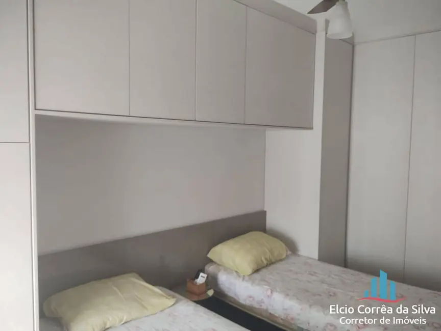 Apartamento com 2 quartos à venda, 100m2 em Guilhermina, Praia Grande - SP - imagem 6 Foto 6 de Apartamento com 2 quartos à venda, 100m2 em Guilhermina, Praia Grande - SP