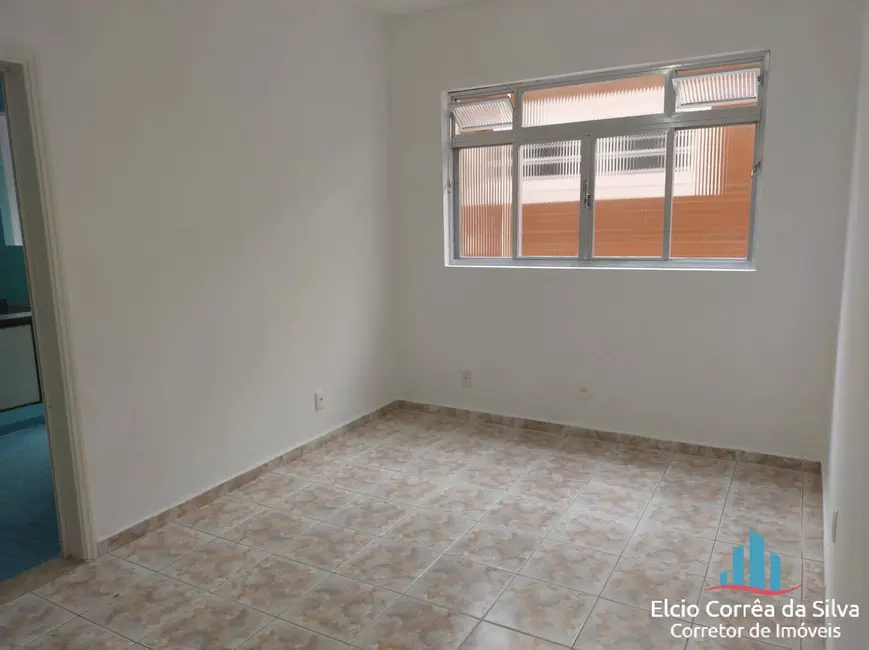 Foto 2 de Apartamento com 2 quartos para alugar, 70m2 em Embaré, Santos - SP