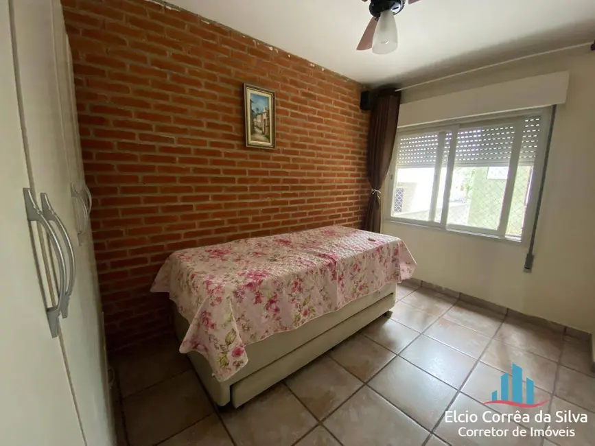 Apartamento com 2 quartos à venda, 56m2 em Gonzaga, Santos - SP - imagem 8 Foto 8 de Apartamento com 2 quartos à venda, 56m2 em Gonzaga, Santos - SP
