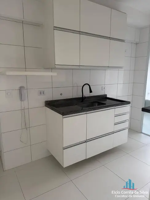 Apartamento com 3 quartos para alugar, 111m2 em Encruzilhada, Santos - SP - imagem 9 Foto 9 de Apartamento com 3 quartos para alugar, 111m2 em Encruzilhada, Santos - SP