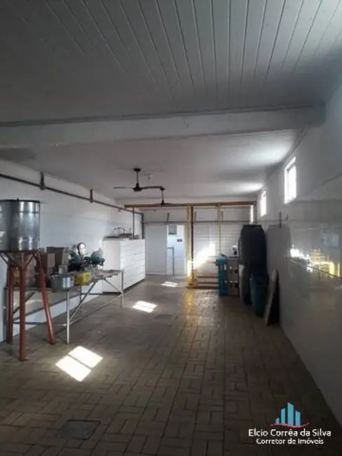 Foto 2 de Casa com 5 quartos para alugar, 335m2 em Vila Mathias, Santos - SP