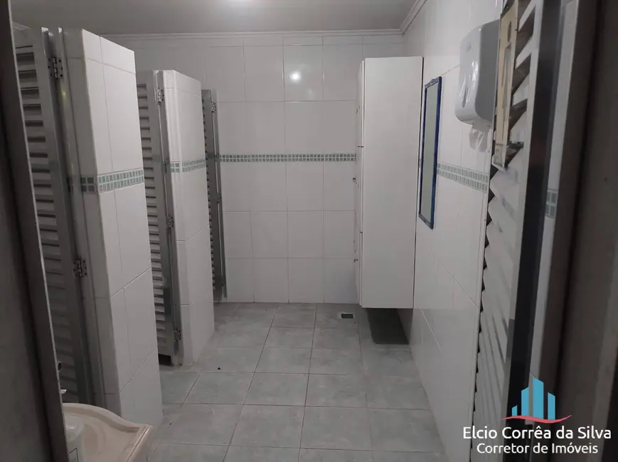 Foto 23 de Casa para alugar, 150m2 em Vila Mathias, Santos - SP