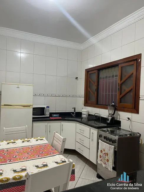 Casa com 3 quartos à venda, 165m2 em Caiçara, Praia Grande - SP - imagem 5 Foto 5 de Casa com 3 quartos à venda, 165m2 em Caiçara, Praia Grande - SP