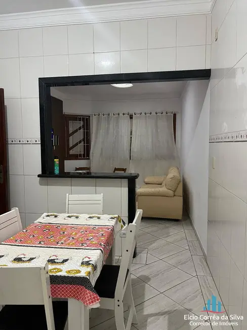 Casa com 3 quartos à venda, 165m2 em Caiçara, Praia Grande - SP - imagem 2 Foto 2 de Casa com 3 quartos à venda, 165m2 em Caiçara, Praia Grande - SP