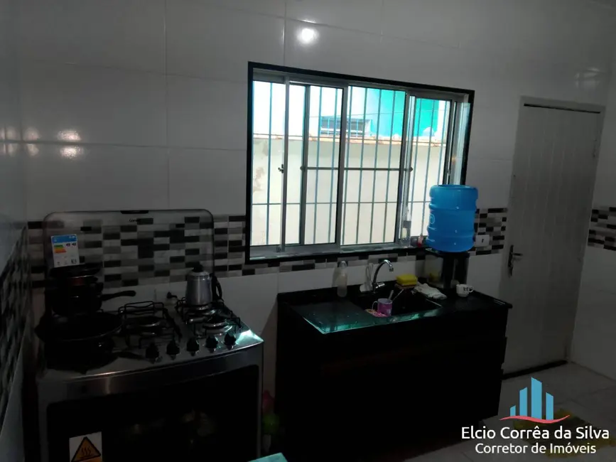 Foto 2 de Casa com 2 quartos à venda, 126m2 em Ocian, Praia Grande - SP