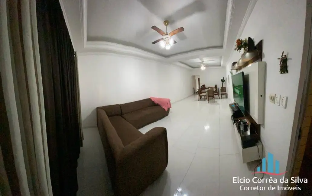 Foto 4 de Casa com 2 quartos à venda, 210m2 em Samambaia, Praia Grande - SP
