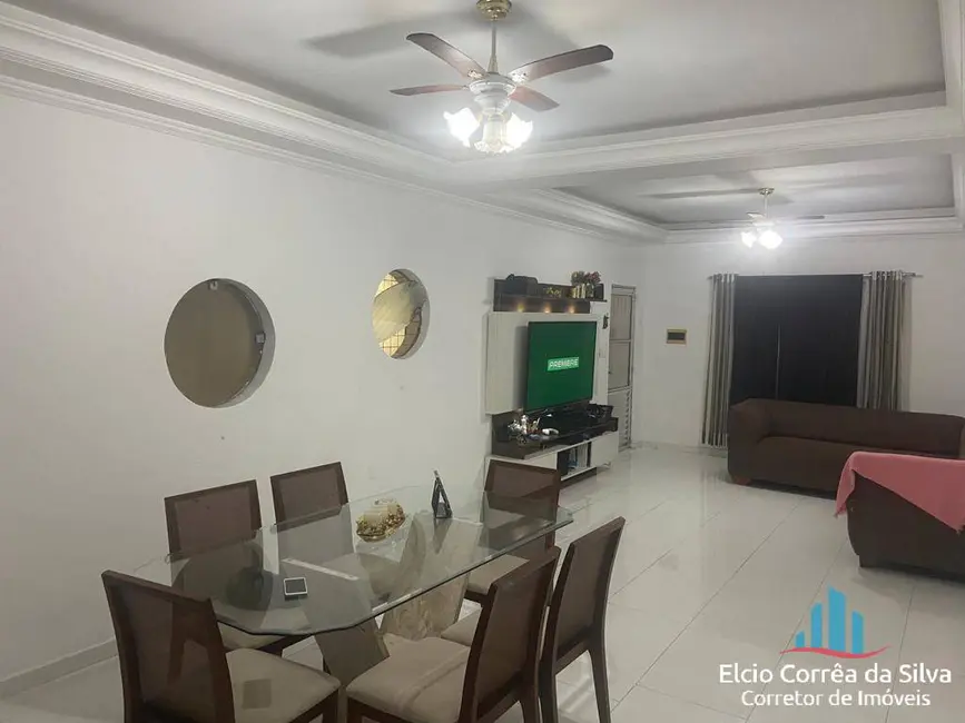 Foto 5 de Casa com 2 quartos à venda, 210m2 em Samambaia, Praia Grande - SP