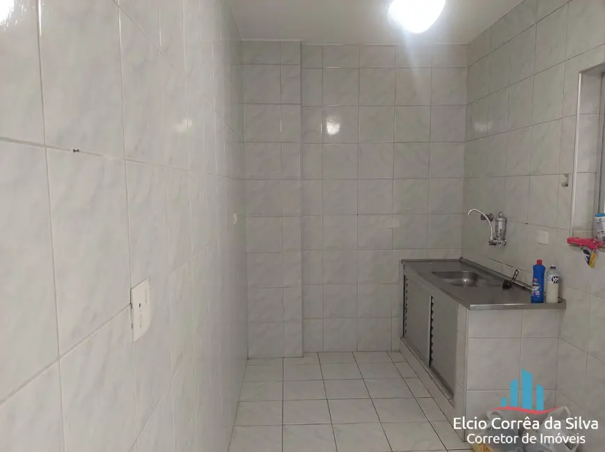 Apartamento com 2 quartos para alugar, 75m2 em Gonzaga, Santos - SP - imagem 4 Foto 4 de Apartamento com 2 quartos para alugar, 75m2 em Gonzaga, Santos - SP