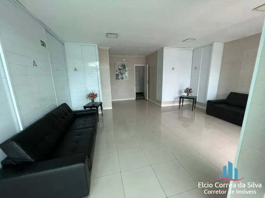 Apartamento com 3 quartos para alugar, 165m2 em Gonzaga, Santos - SP - imagem 4 Foto 4 de Apartamento com 3 quartos para alugar, 165m2 em Gonzaga, Santos - SP