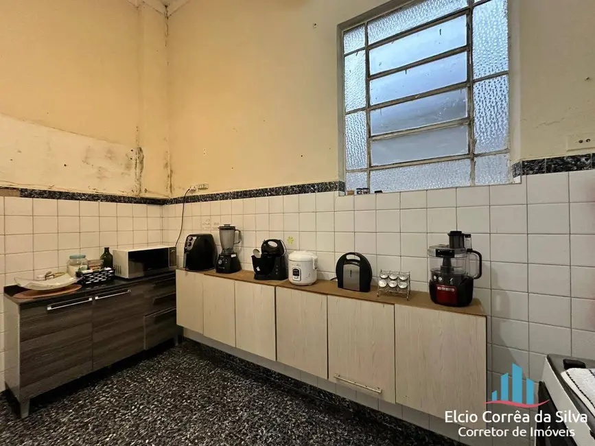 Casa com 3 quartos à venda, 300m2 em Vila Mathias, Santos - SP - imagem 6 Foto 6 de Casa com 3 quartos à venda, 300m2 em Vila Mathias, Santos - SP