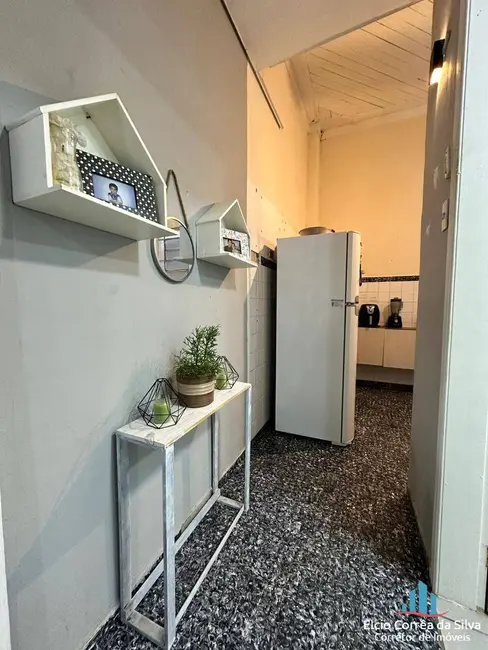 Casa com 3 quartos à venda, 300m2 em Vila Mathias, Santos - SP - imagem 7 Foto 7 de Casa com 3 quartos à venda, 300m2 em Vila Mathias, Santos - SP