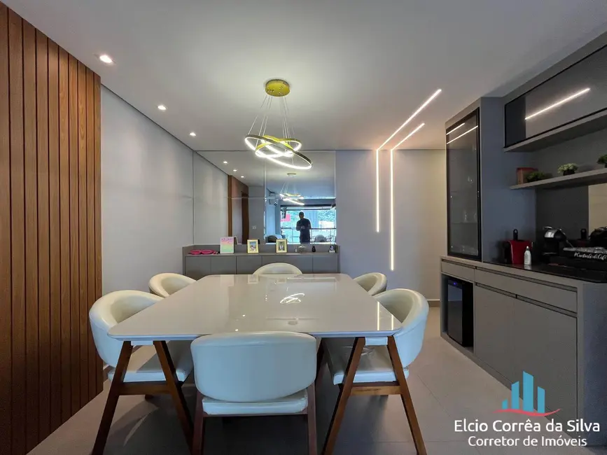 Apartamento com 3 quartos à venda, 228m2 em Canto do Forte, Praia Grande - SP - imagem 5 Foto 5 de Apartamento com 3 quartos à venda, 228m2 em Canto do Forte, Praia Grande - SP