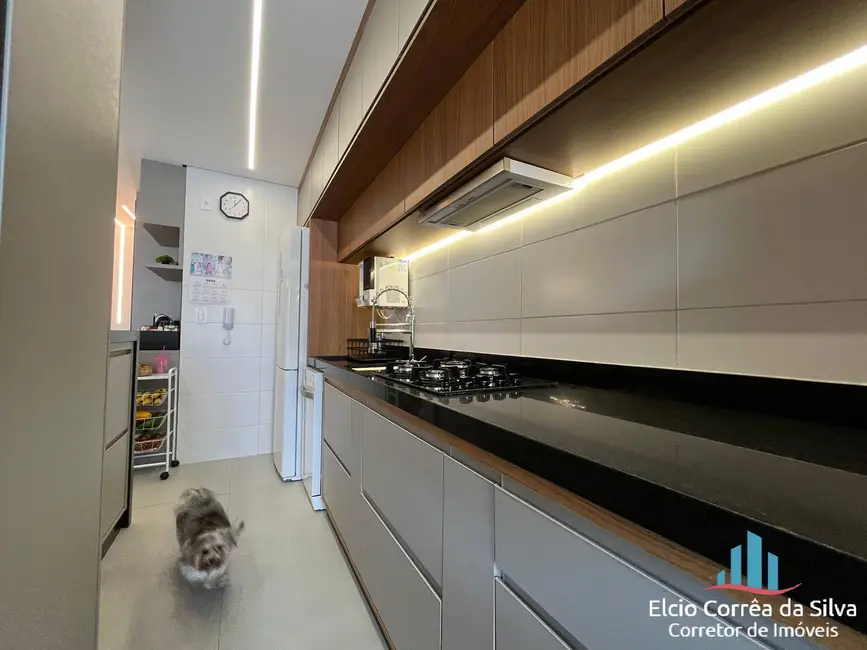 Apartamento com 3 quartos à venda, 228m2 em Canto do Forte, Praia Grande - SP - imagem 8 Foto 8 de Apartamento com 3 quartos à venda, 228m2 em Canto do Forte, Praia Grande - SP