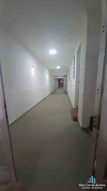 Foto 6 de Casa com 6 quartos para alugar, 325m2 em Vila Mathias, Santos - SP