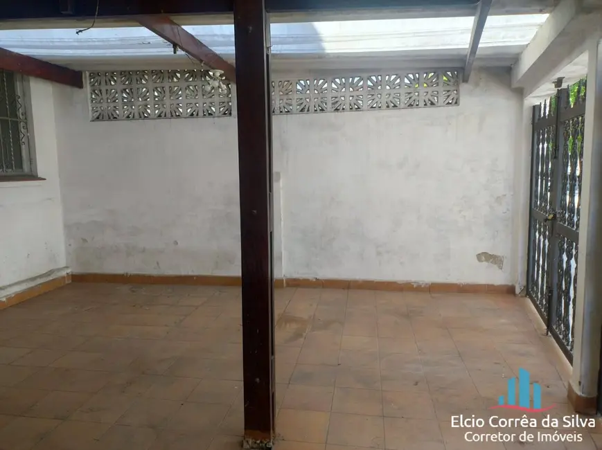 Foto 5 de Casa com 6 quartos para alugar, 325m2 em Vila Mathias, Santos - SP