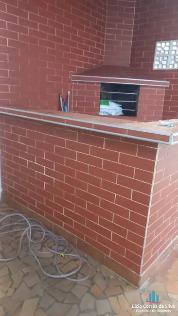 Foto 5 de Casa com 6 quartos para alugar, 325m2 em Vila Mathias, Santos - SP