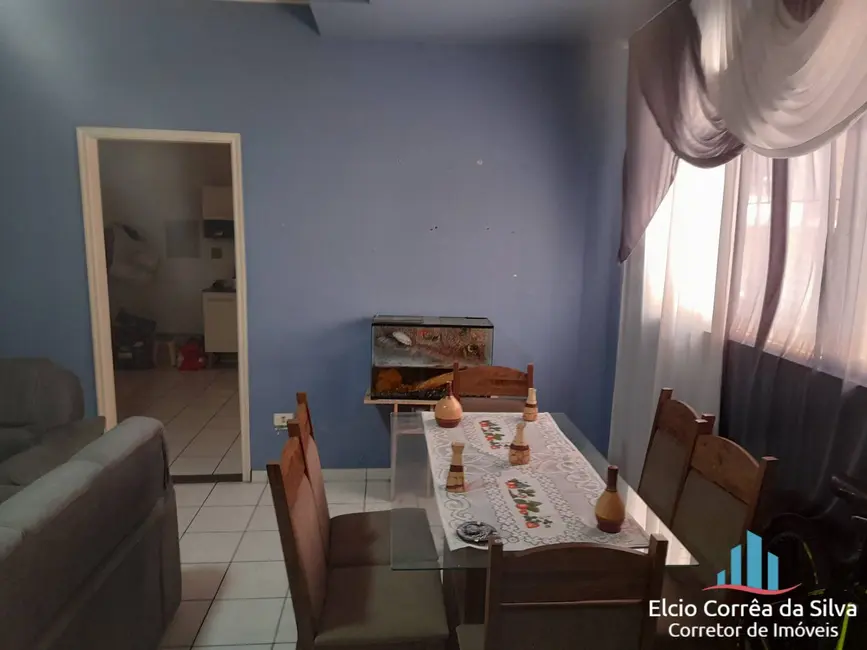 Foto 2 de Casa com 3 quartos à venda, 136m2 em Vila Valença, Sao Vicente - SP