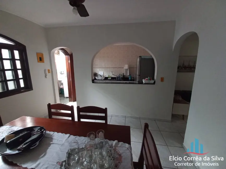 Foto 4 de Casa com 2 quartos à venda, 92m2 em Aviação, Praia Grande - SP