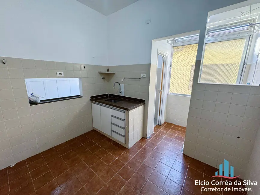 Apartamento com 2 quartos para alugar, 78m2 em Gonzaga, Santos - SP - imagem 4 Foto 4 de Apartamento com 2 quartos para alugar, 78m2 em Gonzaga, Santos - SP