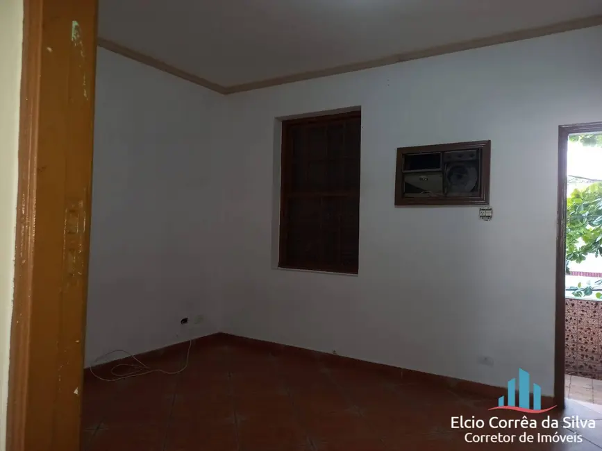 Casa com 3 quartos à venda, 110m2 em Vila Mathias, Santos - SP - imagem 1 Foto 1 de Casa com 3 quartos à venda, 110m2 em Vila Mathias, Santos - SP