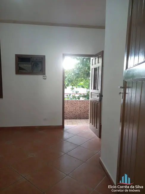 Casa com 3 quartos à venda, 110m2 em Vila Mathias, Santos - SP - imagem 2 Foto 2 de Casa com 3 quartos à venda, 110m2 em Vila Mathias, Santos - SP