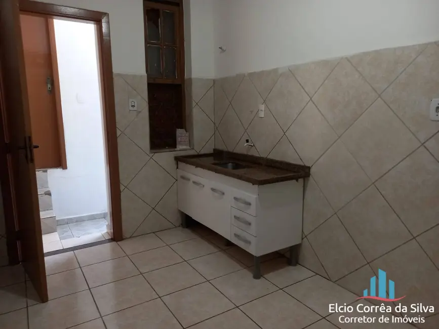 Casa com 3 quartos à venda, 110m2 em Vila Mathias, Santos - SP - imagem 7 Foto 7 de Casa com 3 quartos à venda, 110m2 em Vila Mathias, Santos - SP