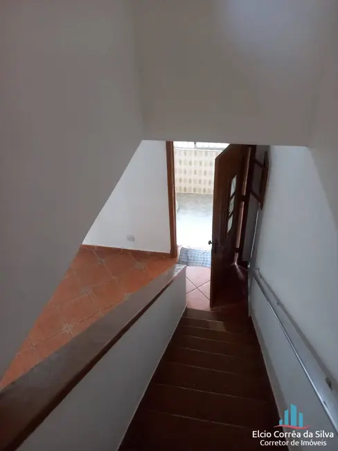 Casa com 3 quartos à venda, 110m2 em Vila Mathias, Santos - SP - imagem 3 Foto 3 de Casa com 3 quartos à venda, 110m2 em Vila Mathias, Santos - SP