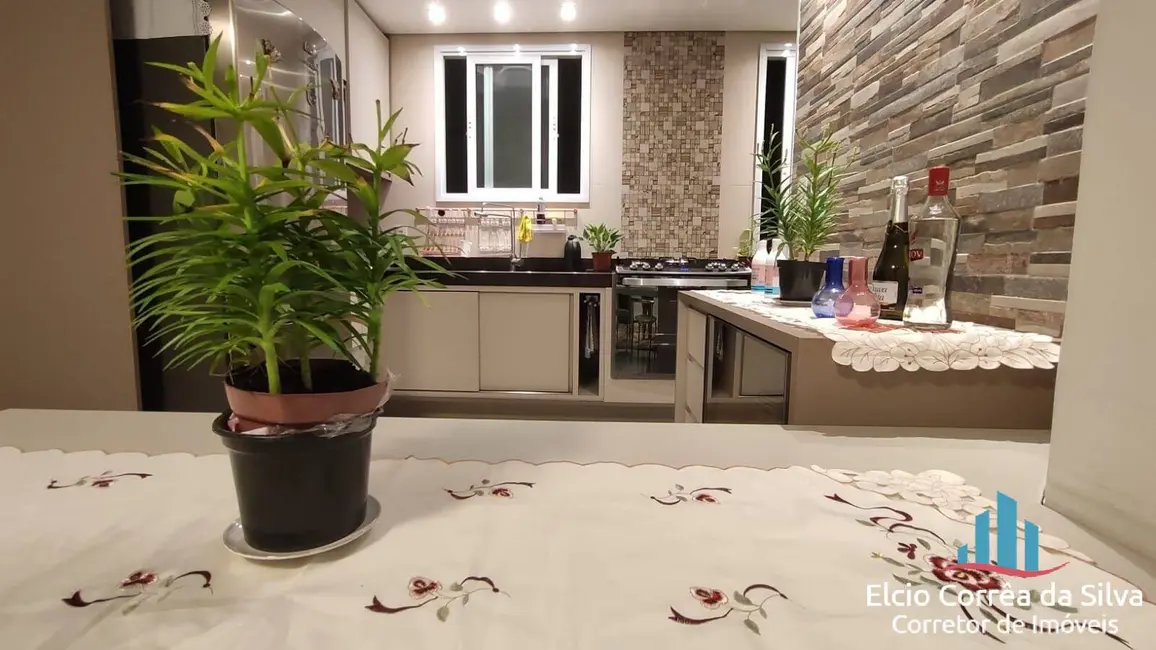 Foto 8 de Apartamento com 2 quartos à venda, 72m2 em Encruzilhada, Santos - SP