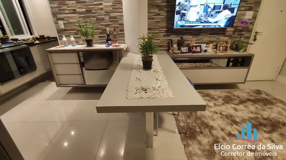 Foto 5 de Apartamento com 2 quartos à venda, 72m2 em Encruzilhada, Santos - SP