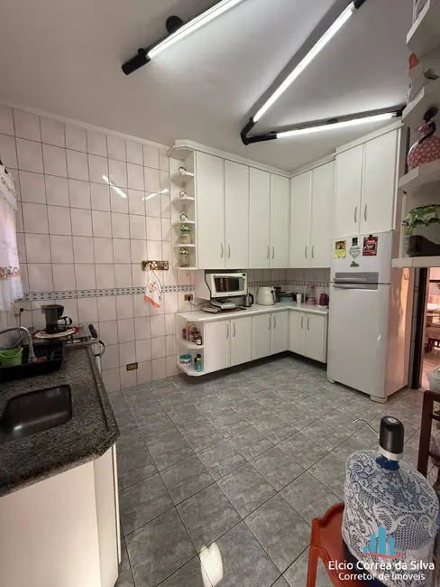 Foto 3 de Casa com 4 quartos à venda, 340m2 em Canto do Forte, Praia Grande - SP