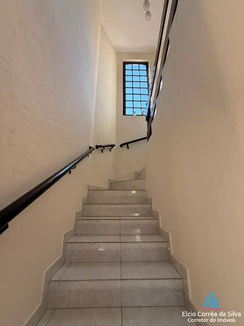 Foto 2 de Casa com 4 quartos à venda, 340m2 em Canto do Forte, Praia Grande - SP