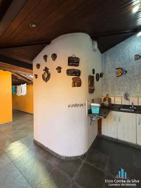 Foto 9 de Casa com 4 quartos à venda, 340m2 em Canto do Forte, Praia Grande - SP