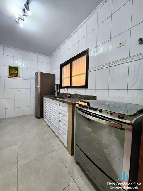Foto 8 de Casa com 2 quartos à venda, 110m2 em Guilhermina, Praia Grande - SP
