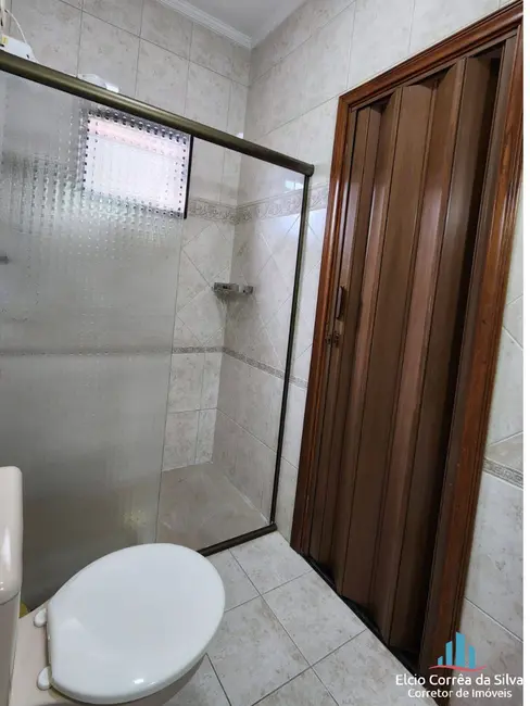 Foto 6 de Casa com 2 quartos à venda, 110m2 em Guilhermina, Praia Grande - SP