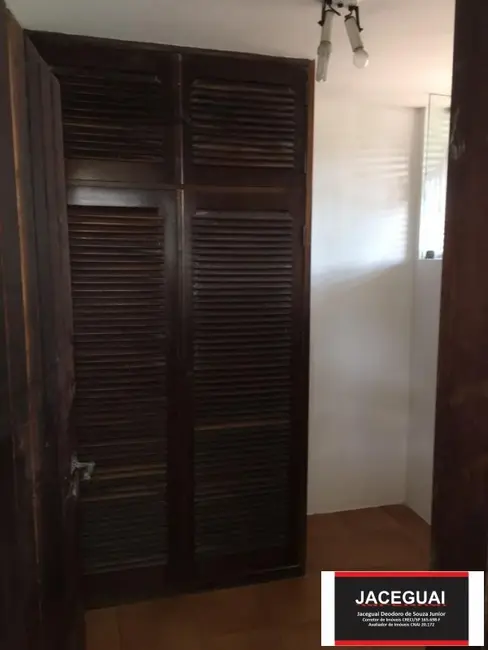 Foto 8 de Casa de Condomínio com 3 quartos à venda, 300m2 em Aracoiaba Da Serra - SP