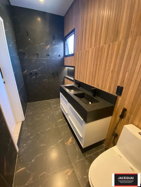 Foto 4 de Casa de Condomínio com 3 quartos para alugar, 245m2 em Votorantim - SP
