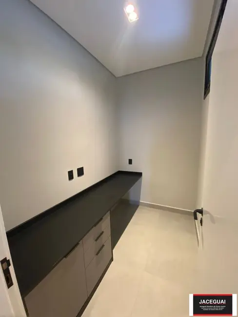 Foto 6 de Casa de Condomínio com 3 quartos para alugar, 245m2 em Votorantim - SP