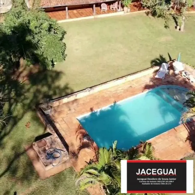 Chácara com 4 quartos à venda, 236m2 em Área Rural de Avaré, Avare - SP - imagem 3 Foto 3 de Chácara com 4 quartos à venda, 236m2 em Área Rural de Avaré, Avare - SP