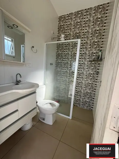 Casa de Condomínio com 3 quartos à venda, 180m2 em Dona Catarina, Mairinque - SP - imagem 7 Foto 7 de Casa de Condomínio com 3 quartos à venda, 180m2 em Dona Catarina, Mairinque - SP