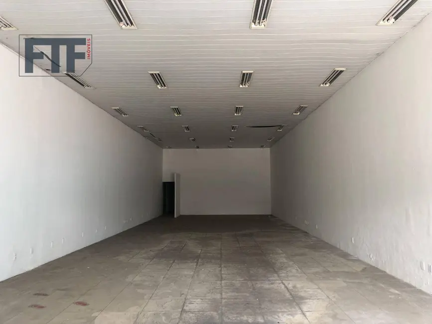 Armazém / Galpão para alugar, 300m2 em São Gerardo, Fortaleza - CE - imagem 3 Foto 3 de Armazém / Galpão para alugar, 300m2 em São Gerardo, Fortaleza - CE