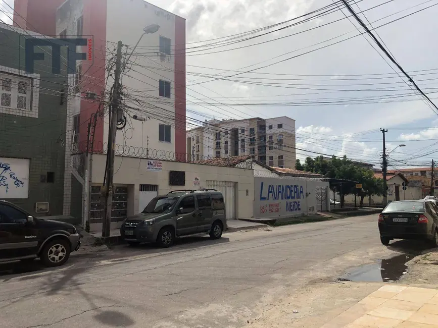 Foto 3 de Casa para alugar, 500m2 em Montese, Fortaleza - CE