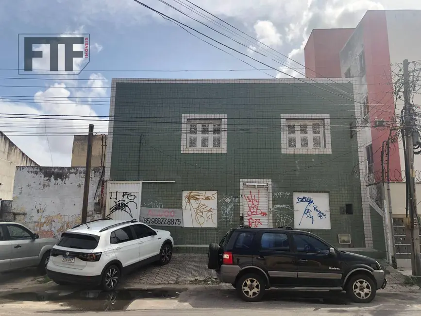 Foto 2 de Casa para alugar, 500m2 em Montese, Fortaleza - CE