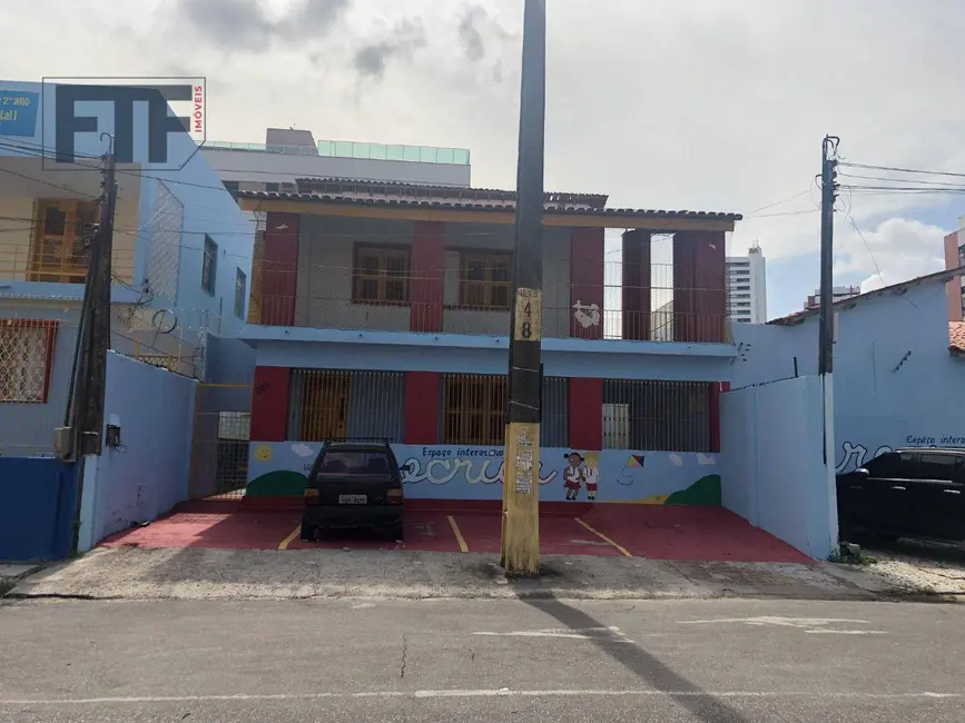 Foto 13 de Casa com 10 quartos para alugar, 363m2 em Fátima, Fortaleza - CE
