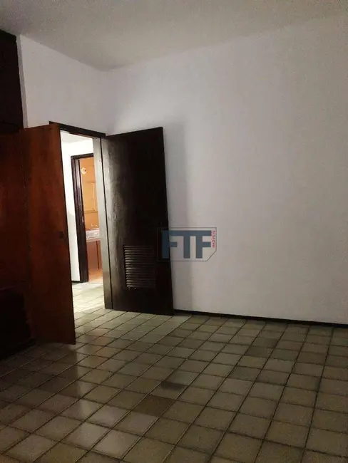 Apartamento com 3 quartos para alugar, 120m2 em Meireles, Fortaleza - CE - imagem 3 Foto 3 de Apartamento com 3 quartos para alugar, 120m2 em Meireles, Fortaleza - CE