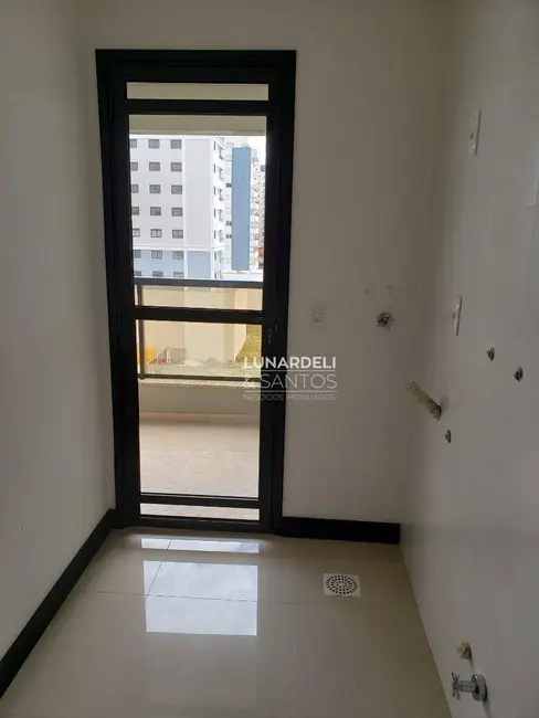 Apartamento com 2 quartos à venda, 70m2 em Palhoca - SC - imagem 4 Foto 4 de Apartamento com 2 quartos à venda, 70m2 em Palhoca - SC
