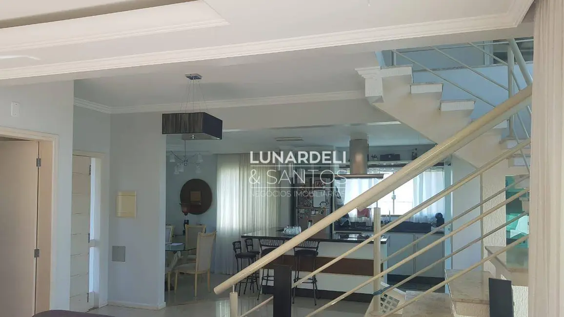 Foto 5 de Casa de Condomínio com 3 quartos à venda, 440m2 em Palhoca - SC