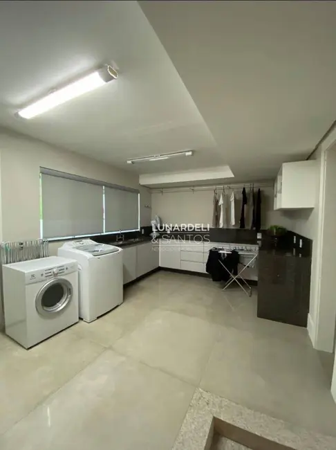 Foto 4 de Casa de Condomínio com 3 quartos à venda, 2000m2 em Bosque das Mansões, Sao Jose - SC