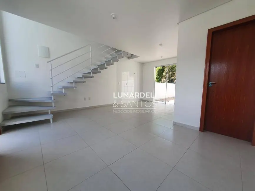 Foto 9 de Sobrado com 2 quartos à venda, 70m2 em Forquilhas, Sao Jose - SC